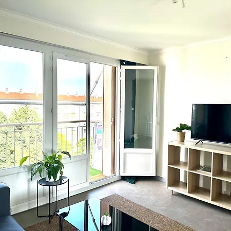 Apartment Grand Centre Proche Eurexpo Et Groupama *